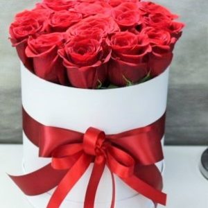 LOVE IN A BOX  100PB